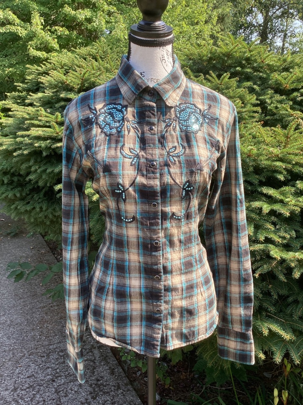 Beautiful Panhandle Slim Rhinestone Teal Floral Design Pearl Snap Western Shirt - Picture 2 of 9